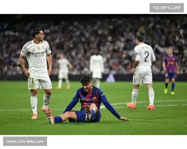 巴萨替补席互动频繁，弗里克的换人决策受关注